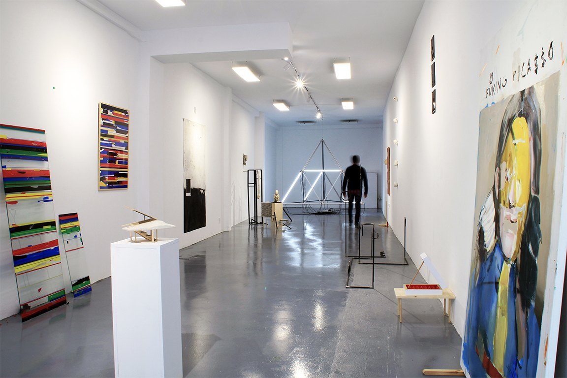 Di Gallery